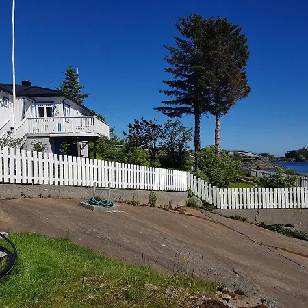 Knut Ellingsen Ferienhaus Reine